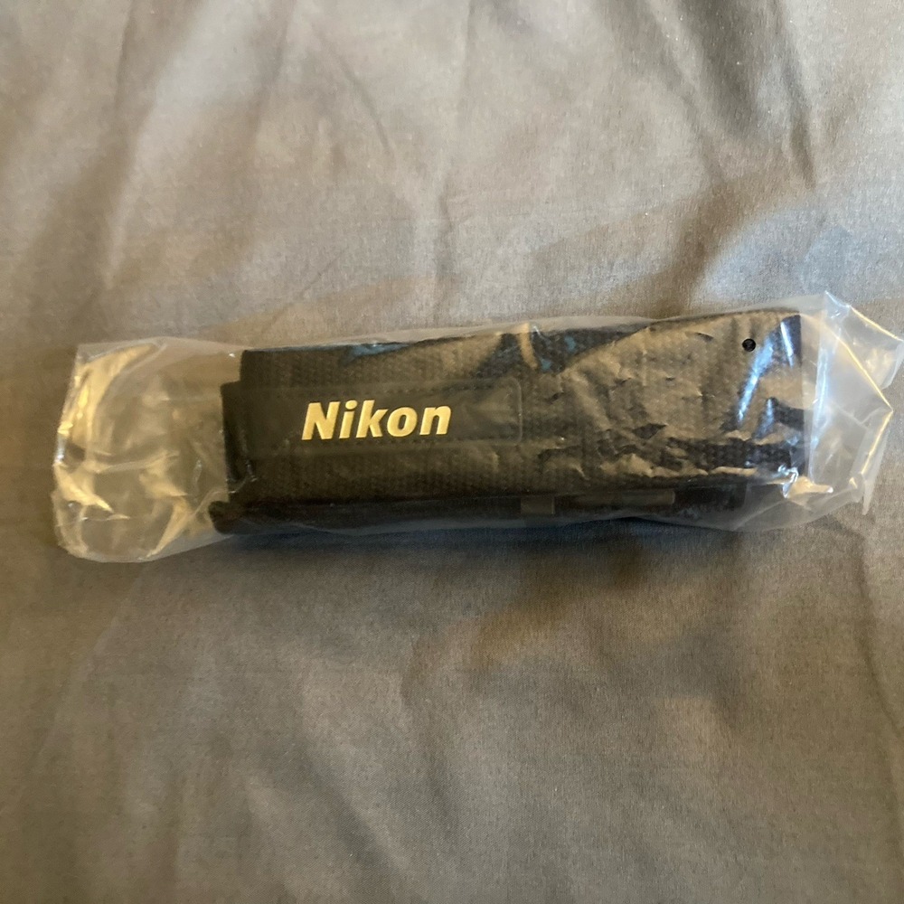 Nikon New Genuine SAD Black/Gold Neck Shoulder Strap for SLR/DSLR